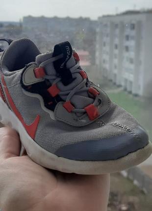 Беговые кроссовки найк nike серые2 фото