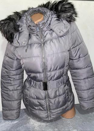 Жіноча зимова куртка 8-й розмір8 фото