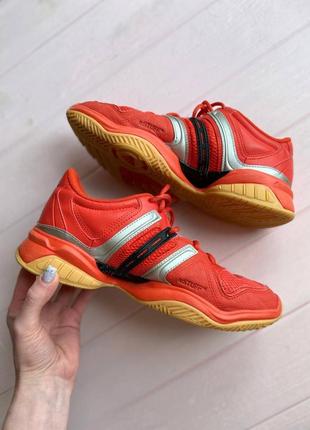 Adidas кроссовки волейбол
