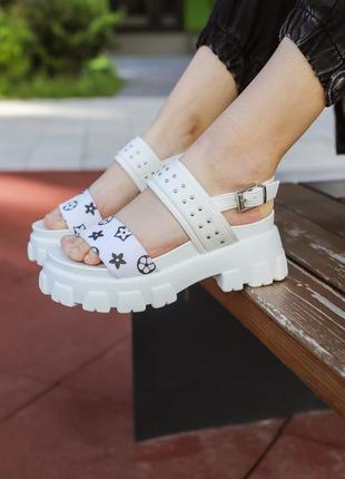 Жіночі білі шкіряні босоніжки сандалі натуральна шкіра белые женские кожаные босоножки сандалии натуральная кожа2 фото