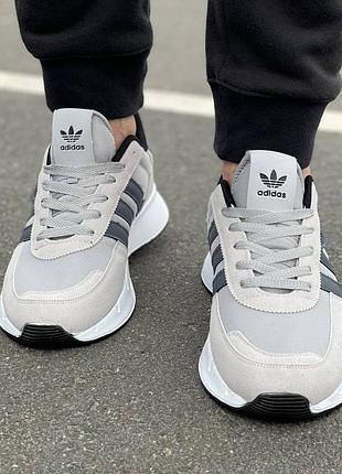 Кроссовки adidas 2