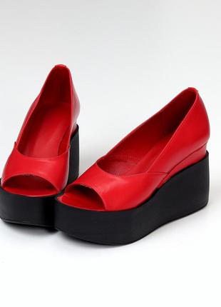 Натуральная кожа яркие открытие женские туфли на танкетке красные5 фото