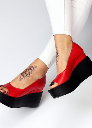 Натуральная кожа яркие открытие женские туфли на танкетке красные6 фото