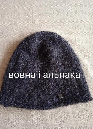 Теплая очень качественная шапка