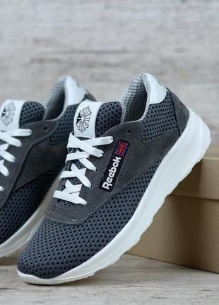 Женские кроссовки reebok