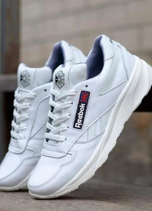 Женские кожаные кроссовки reebok