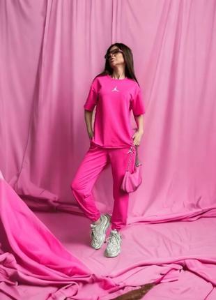 Женский спортивный костюм футболка и штаны nike air jordan розового цвета3 фото