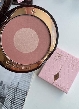 Рум'яна charlotte tilbury cheek to chic - pillow talk