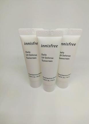Щоденний сонцезахисний крем із захистом від ультрафіолету innisfree dailyuv defense sunscreen spf 36