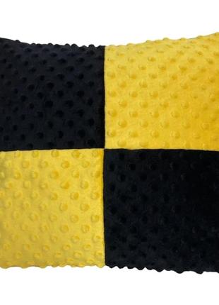 Плюшевая диванная декоративная подушка квадрат от minkyhome™ 30х30 см. черный – желтый1 фото