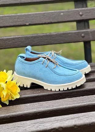 Лофери замшеві шкіряні блакитні на шнурівці на підошві