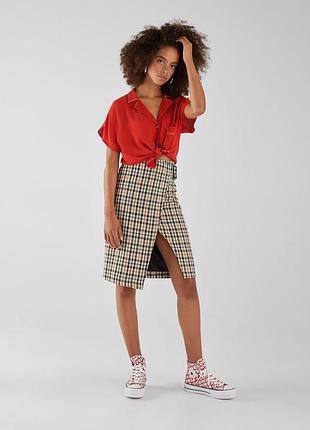 Стильная юбка bershka в клетку с имитацией запаха