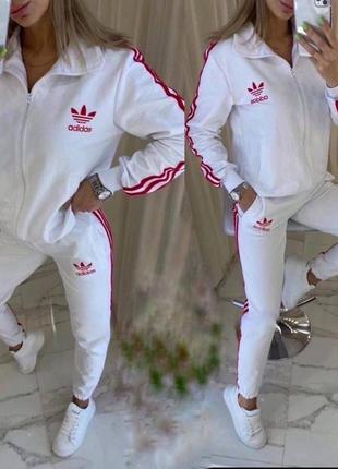 Костюм спортивный