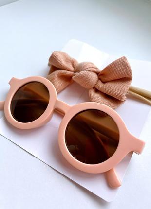 Сонцезахисні дитячі окуляри