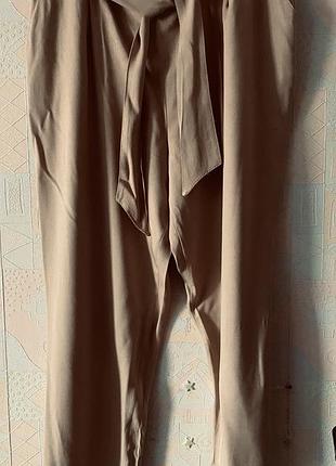 Легкие новые брюки из фактурной вискозы