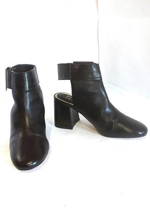 Стильні туфлі з відкритою п'ятою ботильйони від river island, р.38 код t3815