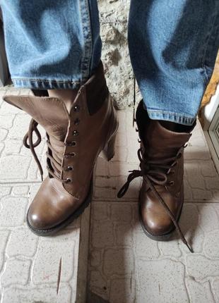 Кожаные коричневые ботинки2 фото
