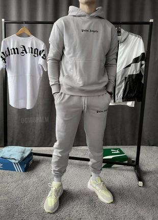 Спортивний костюм