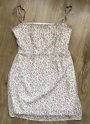 Ніжна сукня