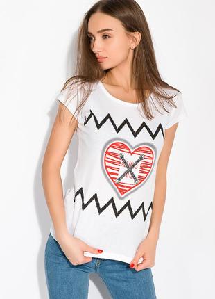 Стильна футболка з принтом серце3 фото