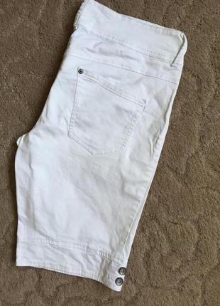 Супер бриджі шорти жіночі стреч білі xl (50)3 фото