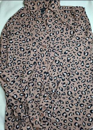 Розовая длинная рубашка с леопардовым принтом. блузка. сорочка в леопардовий принт. гарна сорочка. фірмова сорочка4 фото