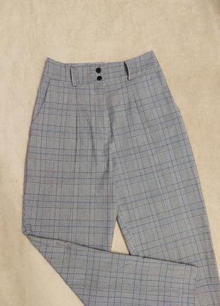 Офісні класичні брюки в клітинку сірі штани на високій посадці в стилі zara h&m shein1 фото