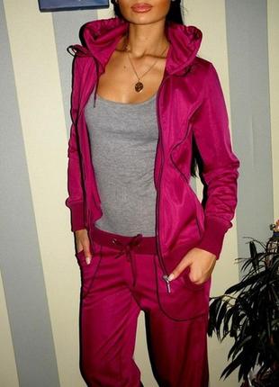 Стильний і оригінальний костюм terranova2 фото