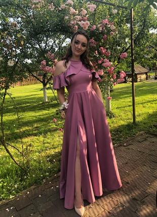 Вечірня сукня