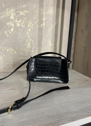 Микро сумочка кросс-боди черная мини сумочка на длинном ремешке