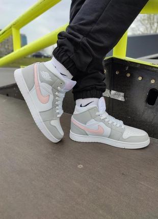 Женские кроссовки nike air jordan 1 retro high grey/pink8 фото