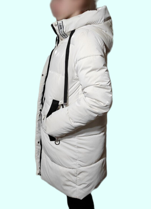 Куртка демисезонная белого цвета5 фото