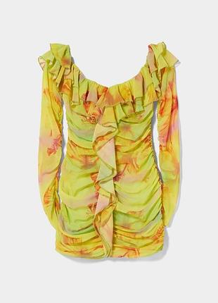 Bershka стильное платье на плече