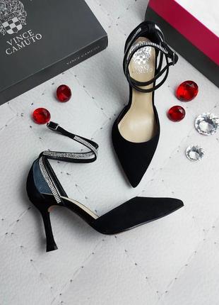 Vince camuto оригінал чорні замшеві туфлі д'орсей з стразами