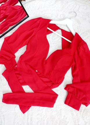 Блкза с открытой спинкой