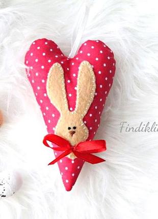 Пасхальные сердечки в стиле тильда. пасхальный зайчик. сердце с зайчиком