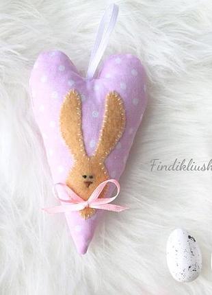 Пасхальные сердечки в стиле тильда. пасхальный зайчик. сердце с зайчиком