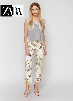 Стильні укорочені літні штани в квітковий принт іспанського бренду zara.