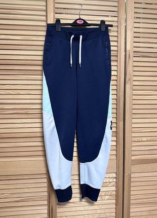 Штаны спортивные nike s