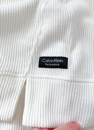 Удлиненный свитер от calvin klein10 фото