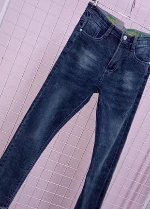Чоловічі сині джинси "царапки"