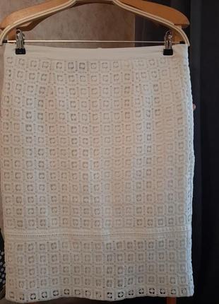 Спідниця біла під мереживну.