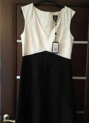 Платье adrianna papell