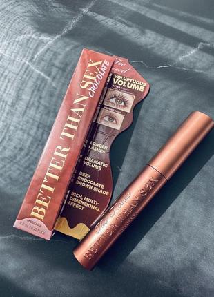 Too faced better than sex volumizing mascara коричневая тушь для невероятного объема