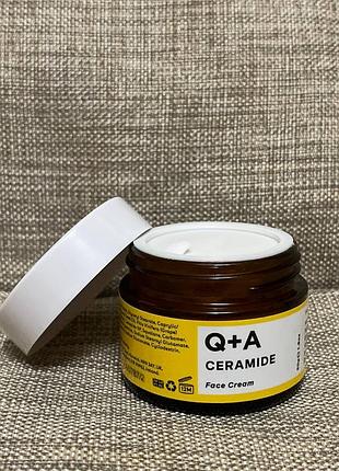 Захисний крем для обличчя q+a з церамідами ceramide barrier defence face cream 50ml