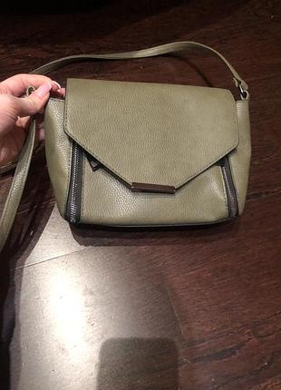 Сумочка на плече
