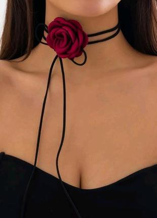 Чокер ожерелье с большим  цветком кружевное роза на шнурке шнурок у2к y2k в стиле 90х 2000х украшение на руку талию