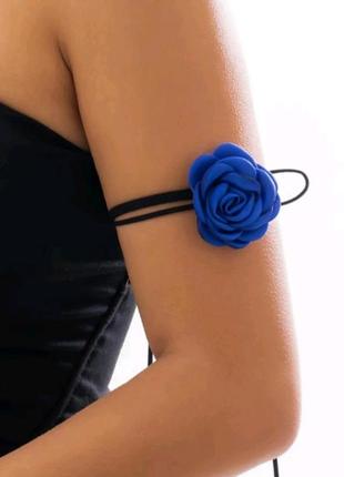 Чокер ожерелье с большим  цветком кружевное роза на шнурке шнурок у2к y2k в стиле 90х 2000х украшение на руку талию6 фото