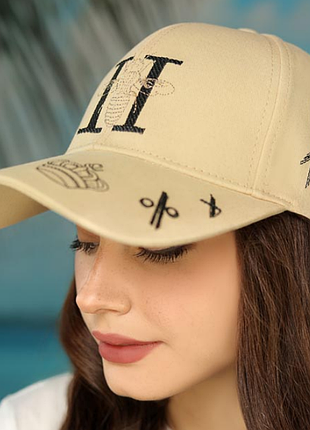 Жіноча літня кепка бейсболка бежева