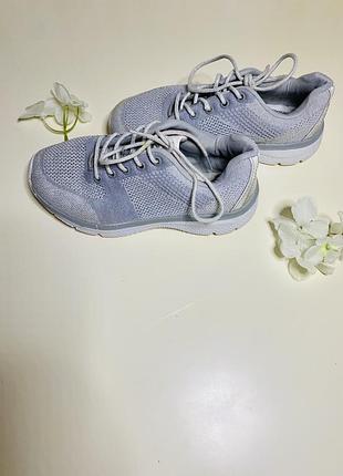 Кроссовки для девочки 3